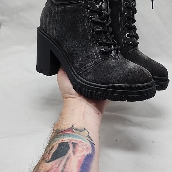 MARC FISHER VELIMA BLACK LUG SOLE HIKING BOOTIES SUEDE LADIES SIZE 6.5 NWOB - Picture 16 of 16